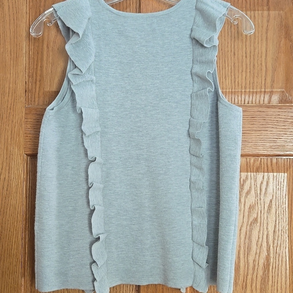 Madewell Ruffle Gray Knit Sleeveless Sweater Top Size SMALL - Picture 2 of 6